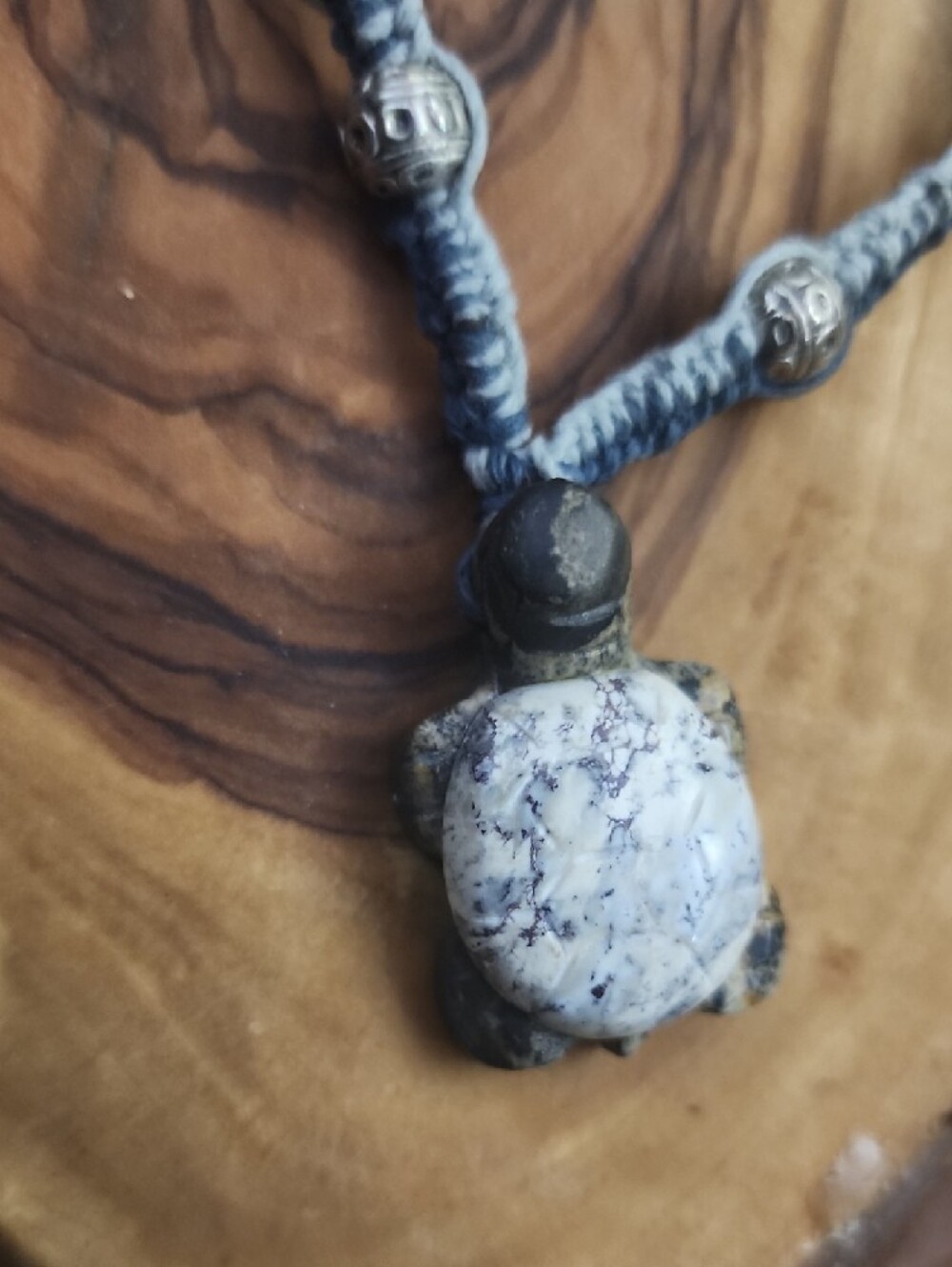 ⚡️Flash Sale⚡️Handmade Blue Shell & Turtle Pendant Macrame Necklace - Picture 2 of 7